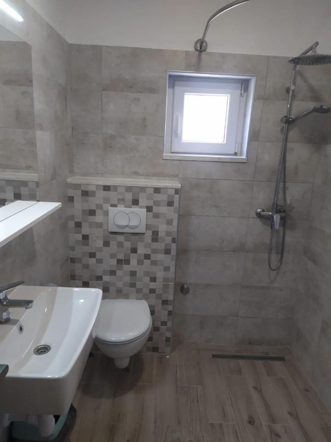 Apartmani Diki Макарска Экстерьер фото