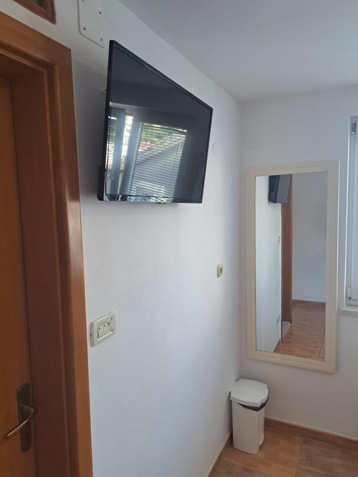 Apartmani Diki Макарска Номер фото