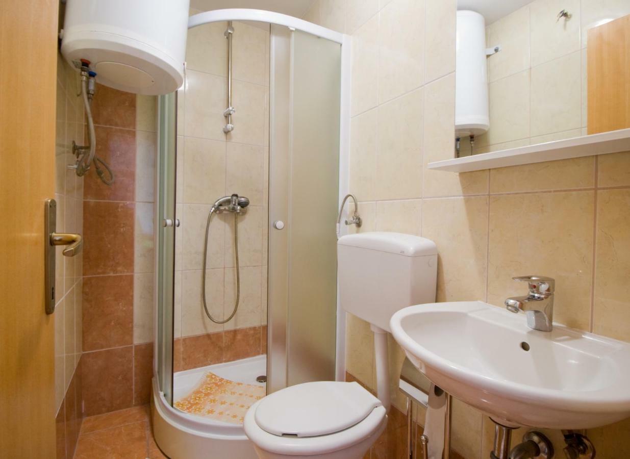Apartmani Diki Макарска Экстерьер фото